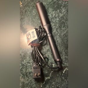 GHD Curve Wand Classic Wave Curling Wand with Oval Barrel Black, COWA11